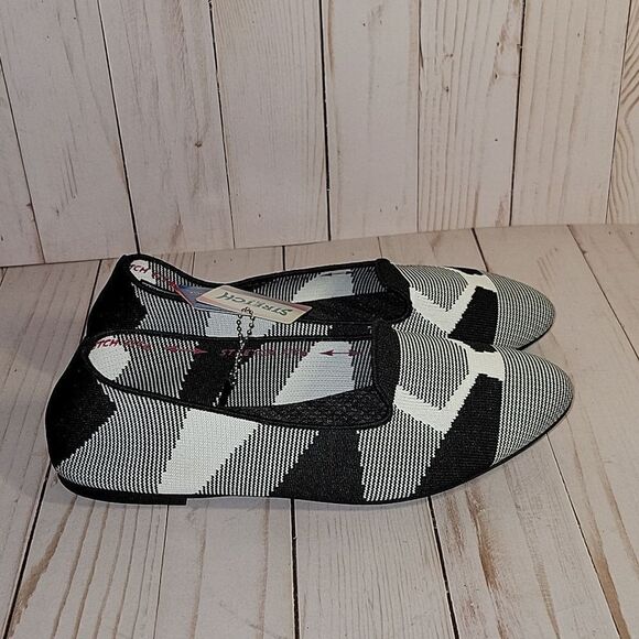 SKECHERS CLEO-SHERLOCK Women’s Slip On WIDE FIT Ballet Flats Black White Sz 7.5 - Picture 1 of 10